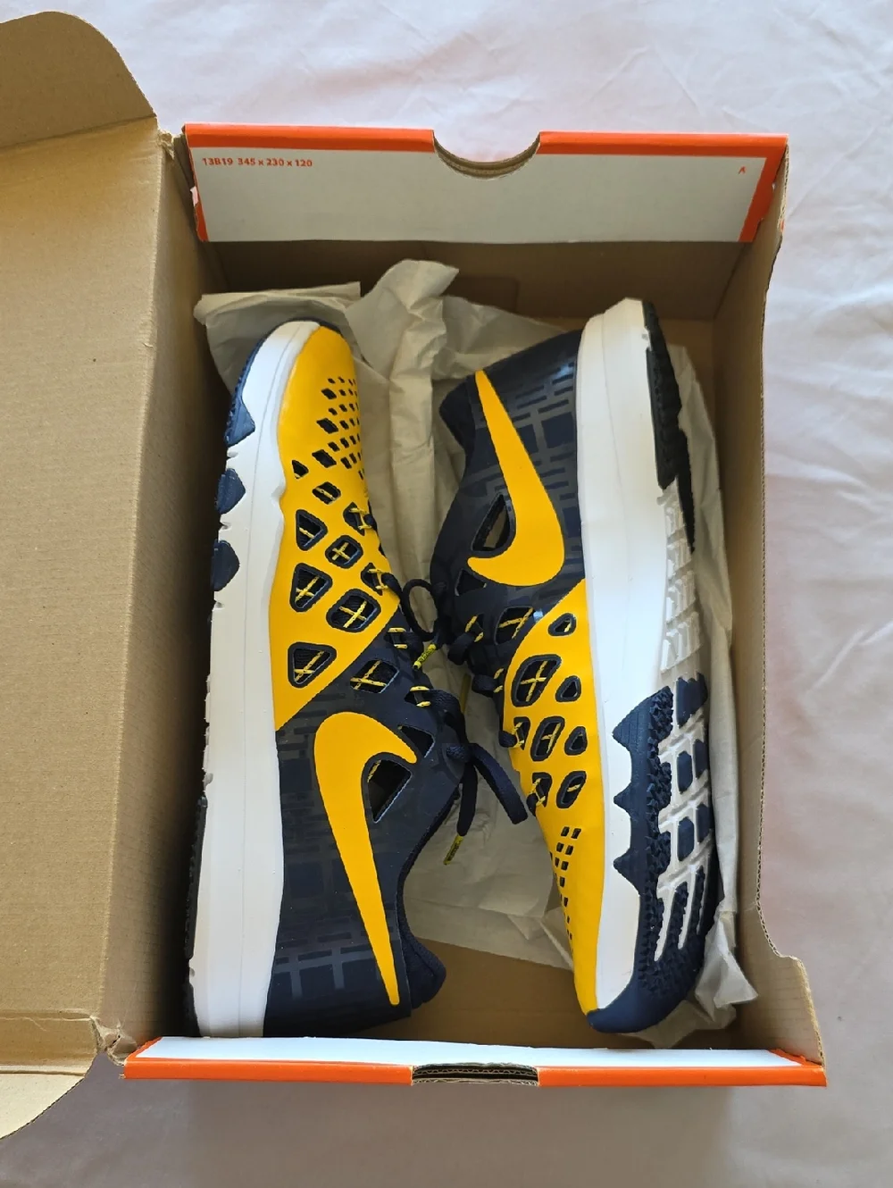Nike Yellow & Navy Athletic Running Shoes - Picture 1 of 5